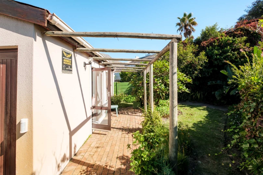 3 Bedroom Property for Sale in Lakeside Western Cape